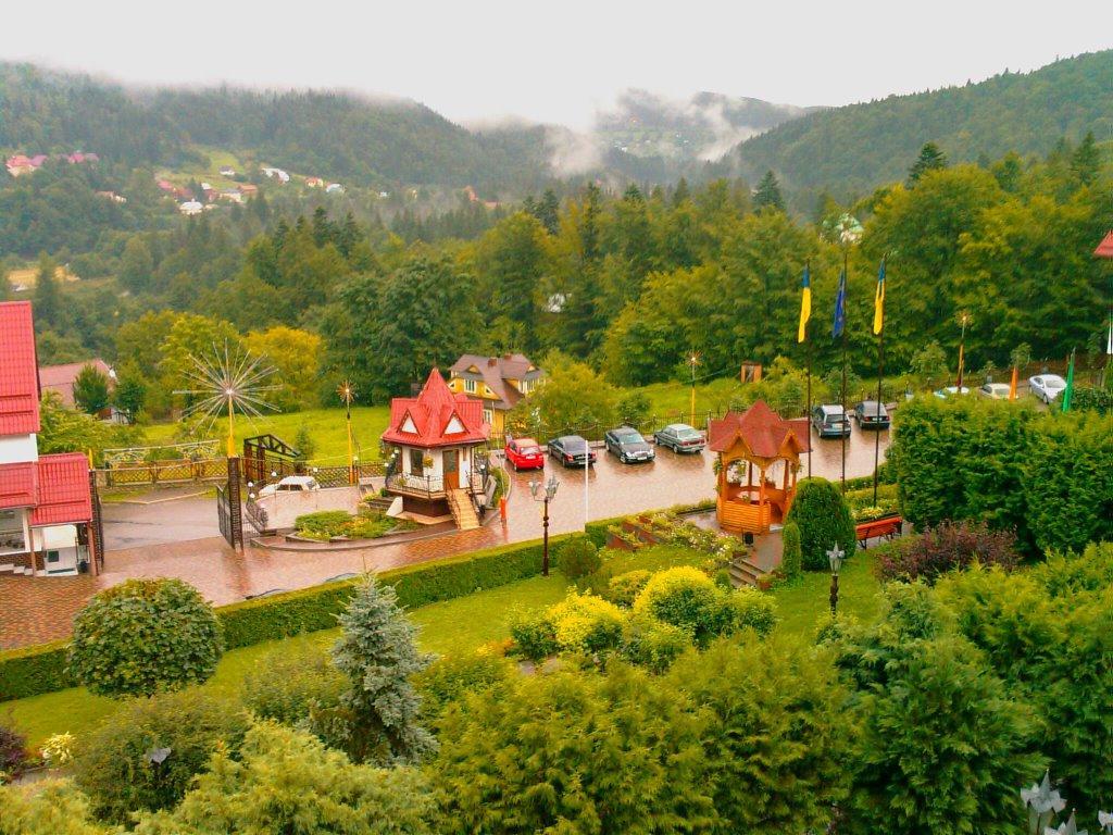 Karpaty Hotel Яремче Екстериор снимка