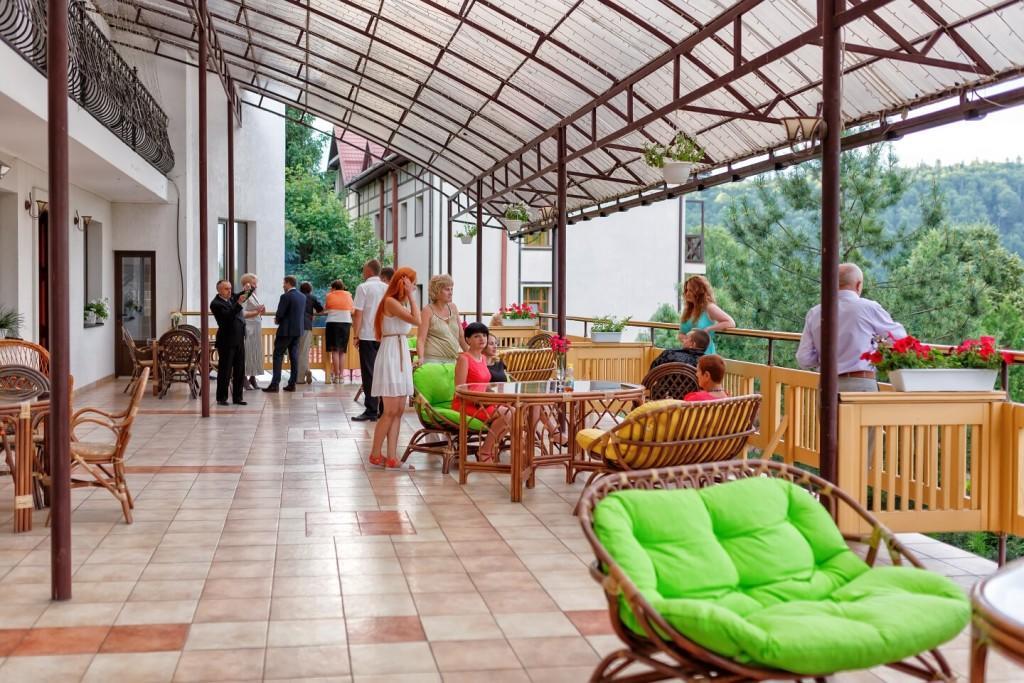 Karpaty Hotel Яремче Екстериор снимка
