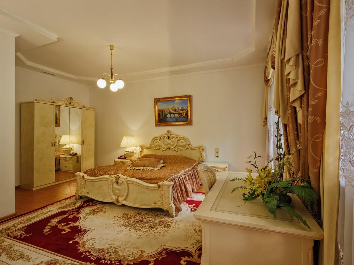 Karpaty Hotel Яремче Екстериор снимка