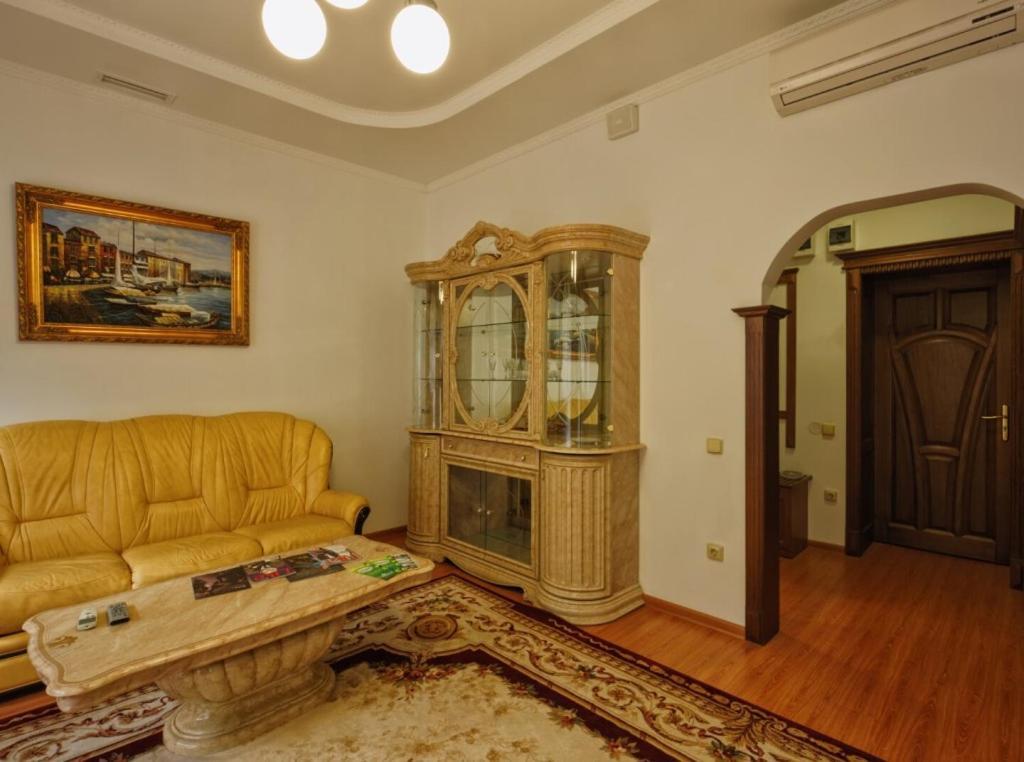 Karpaty Hotel Яремче Екстериор снимка